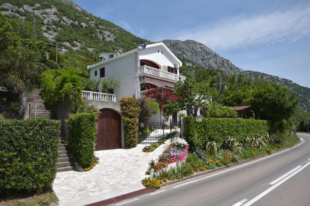 Apartments Biga Donji Morinj Dış mekan fotoğraf