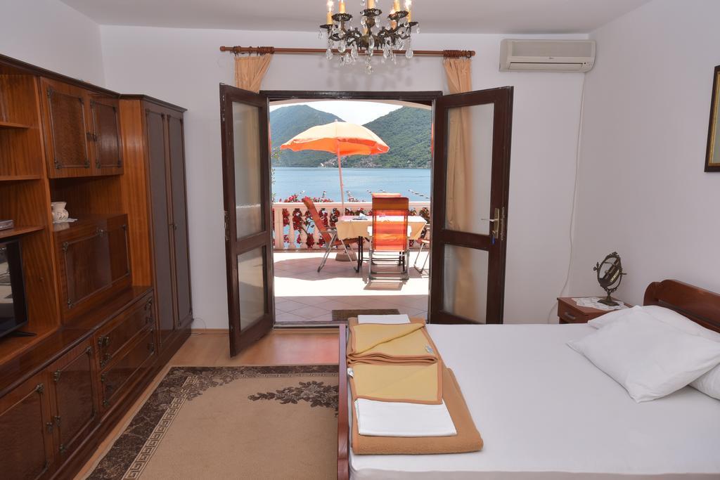 Apartments Biga Donji Morinj Oda fotoğraf
